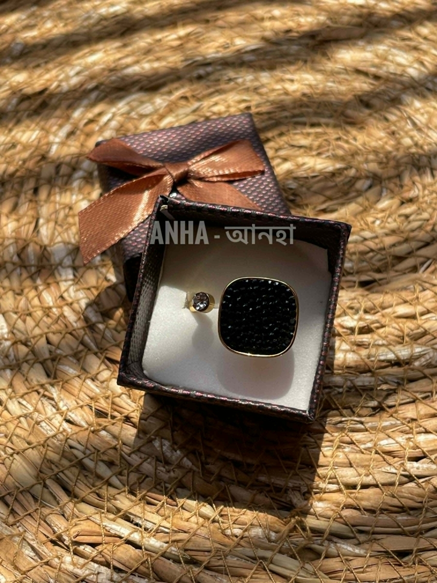 Black-White Stone Ring